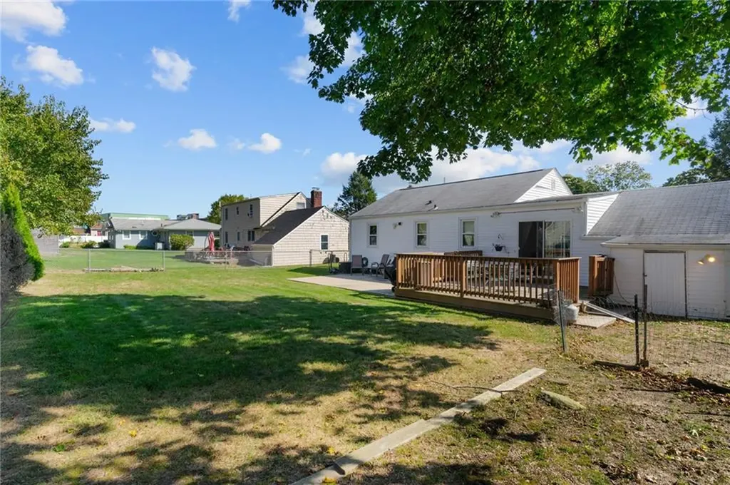 29 Eden Crest Drive Cranston RI 02920