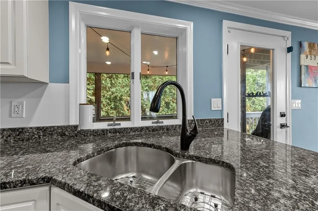 136 Norseman Drive Portsmouth RI 02871