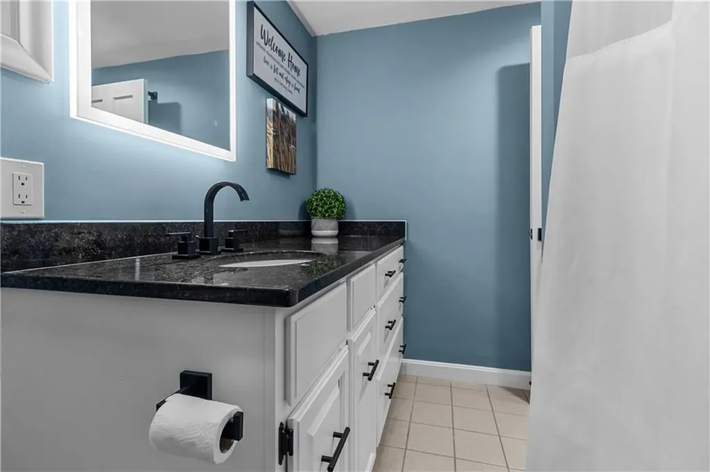 136 Norseman Drive Portsmouth RI 02871