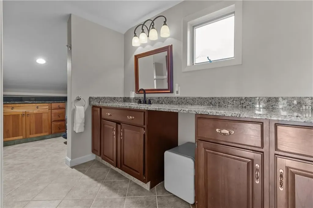 136 Norseman Drive Portsmouth RI 02871