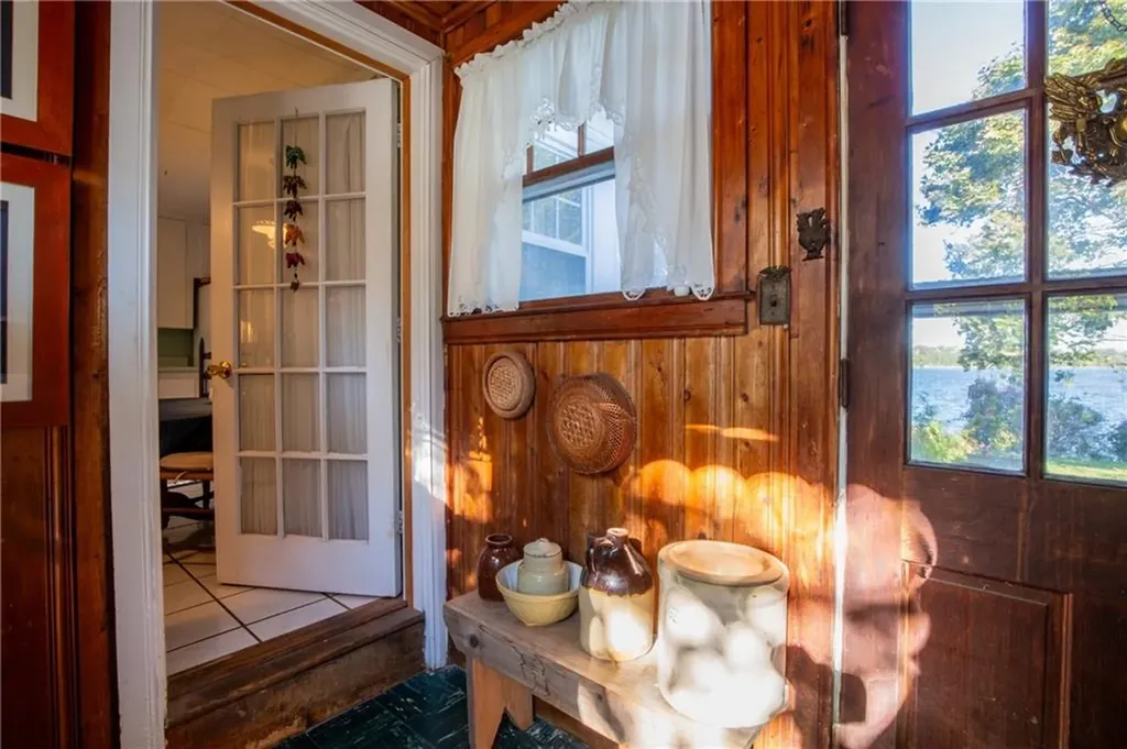 70 Bayview Avenue Portsmouth RI 02871