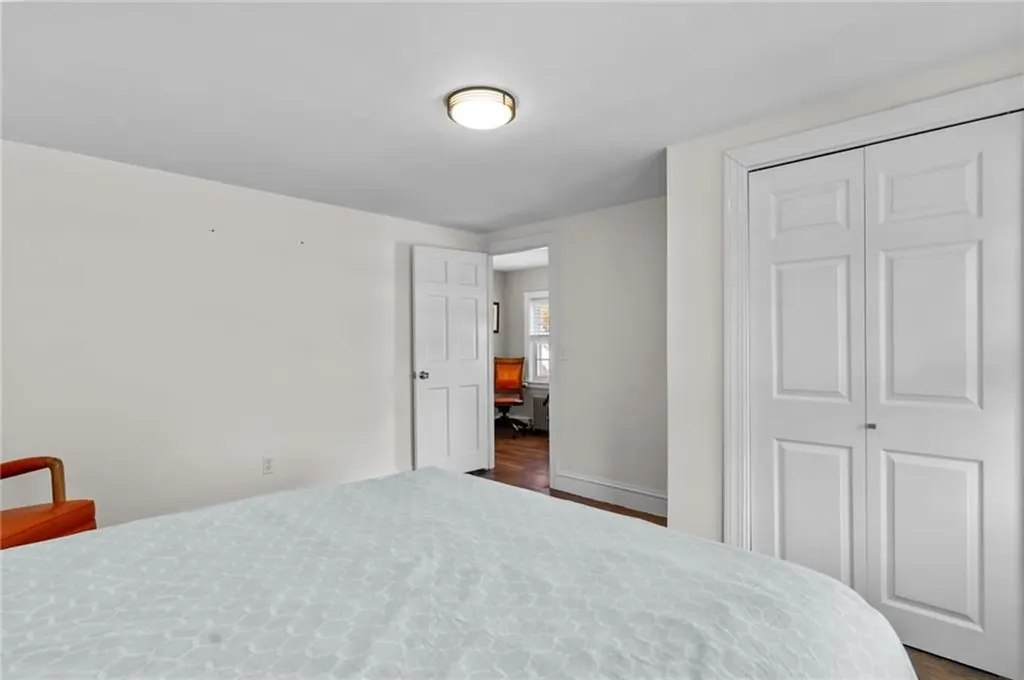 173 Lyndon Road Cranston RI 02905