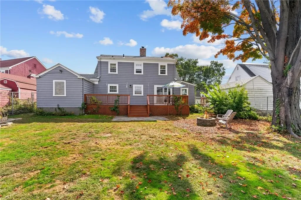 173 Lyndon Road Cranston RI 02905