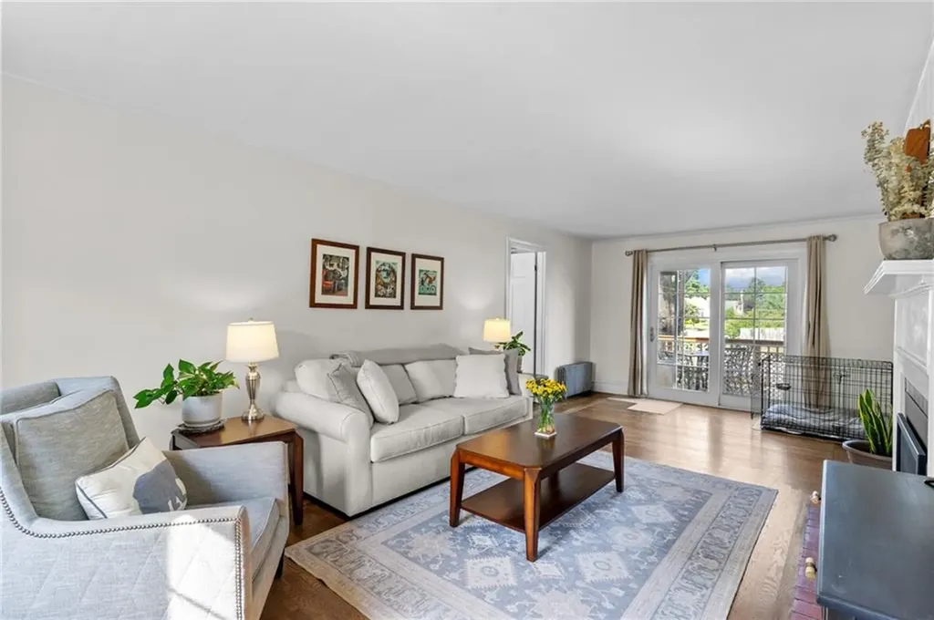 173 Lyndon Road Cranston RI 02905