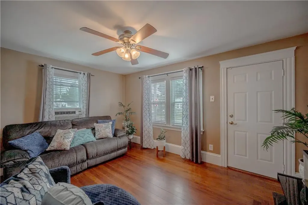 161 Courtney Avenue Pawtucket RI 02861