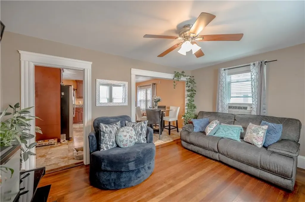 161 Courtney Avenue Pawtucket RI 02861