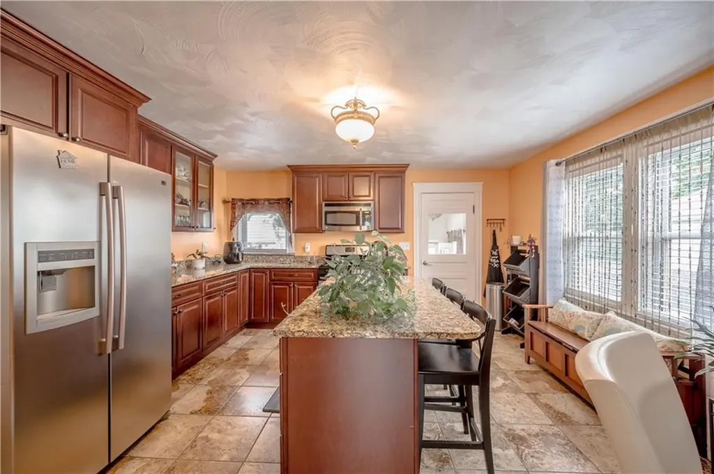 161 Courtney Avenue Pawtucket RI 02861