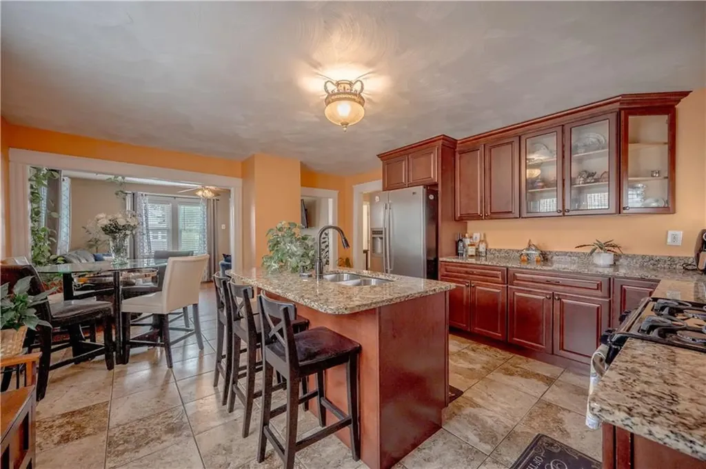 161 Courtney Avenue Pawtucket RI 02861