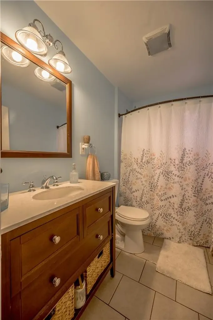 161 Courtney Avenue Pawtucket RI 02861