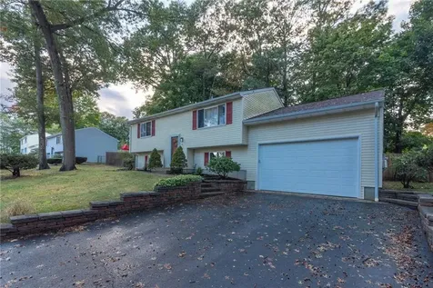 8 Jennifer Lane Coventry RI 02816