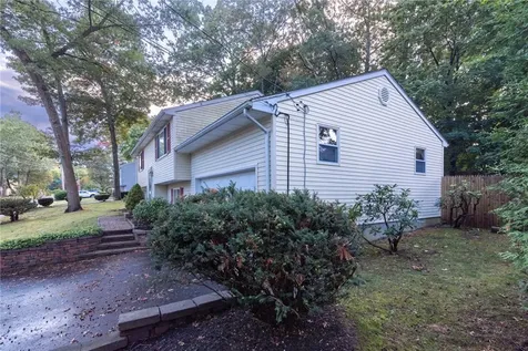 8 Jennifer Lane Coventry RI 02816