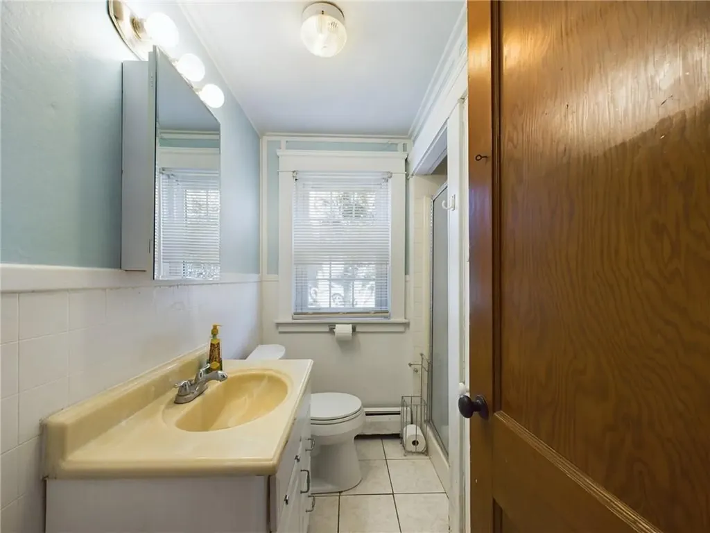 19 Maywood Road Narragansett RI 02882
