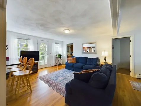 19 Maywood Road Narragansett RI 02882