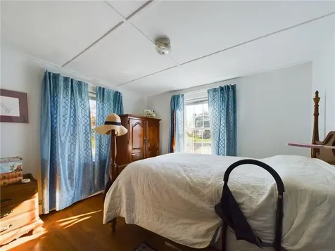 19 Maywood Road Narragansett RI 02882