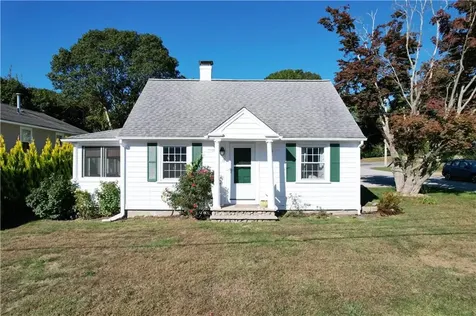 19 Maywood Road Narragansett RI 02882