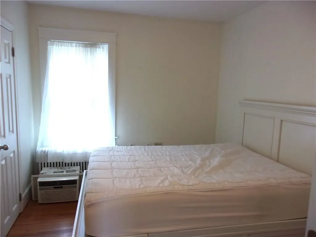 39 Renfrew Avenue Middletown RI 02842