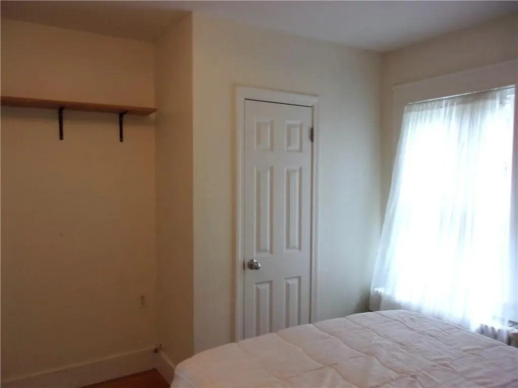 39 Renfrew Avenue Middletown RI 02842