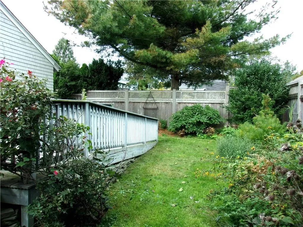 39 Renfrew Avenue Middletown RI 02842