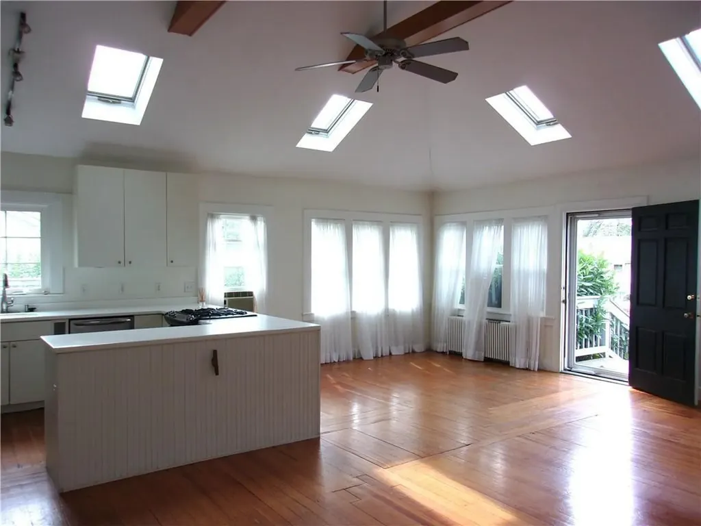 39 Renfrew Avenue Middletown RI 02842