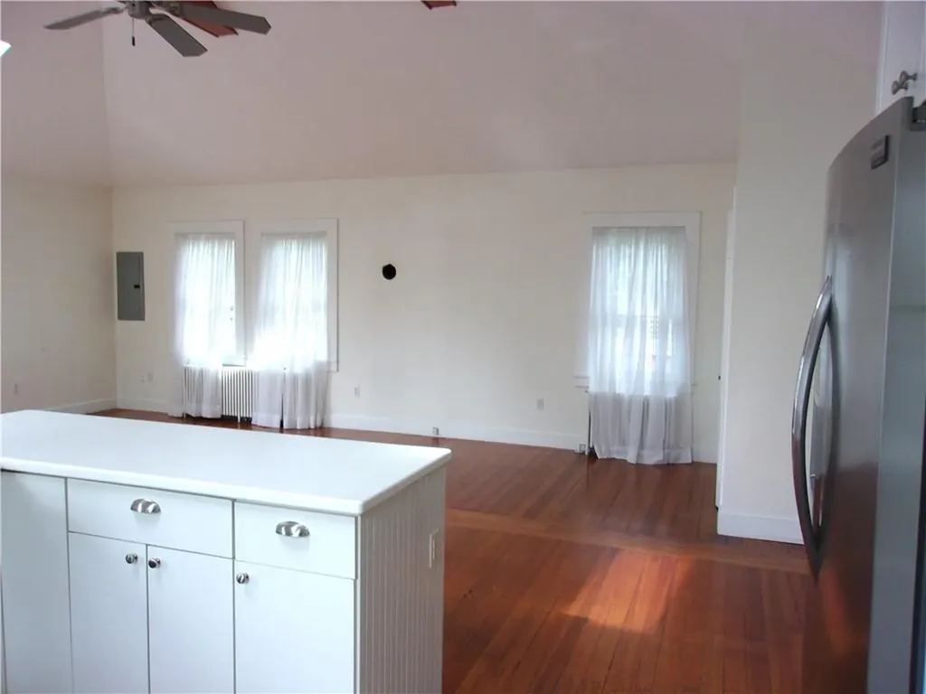 39 Renfrew Avenue Middletown RI 02842