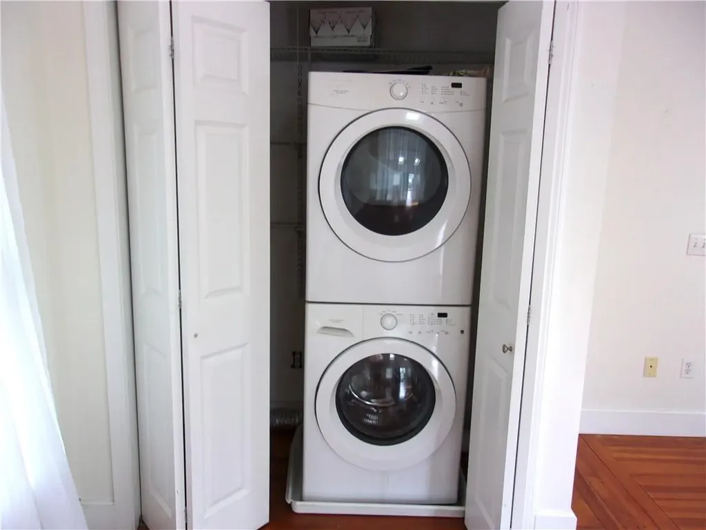 39 Renfrew Avenue Middletown RI 02842