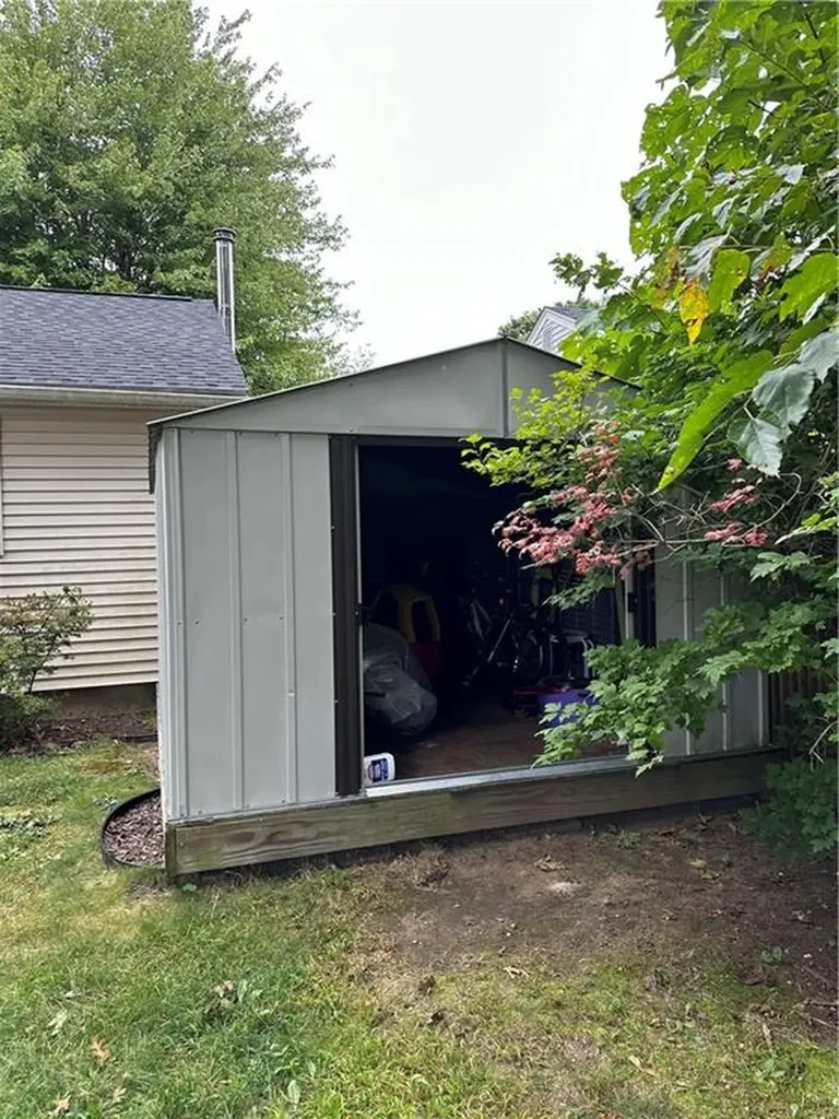 257 Sand Pond Road Warwick RI 02888