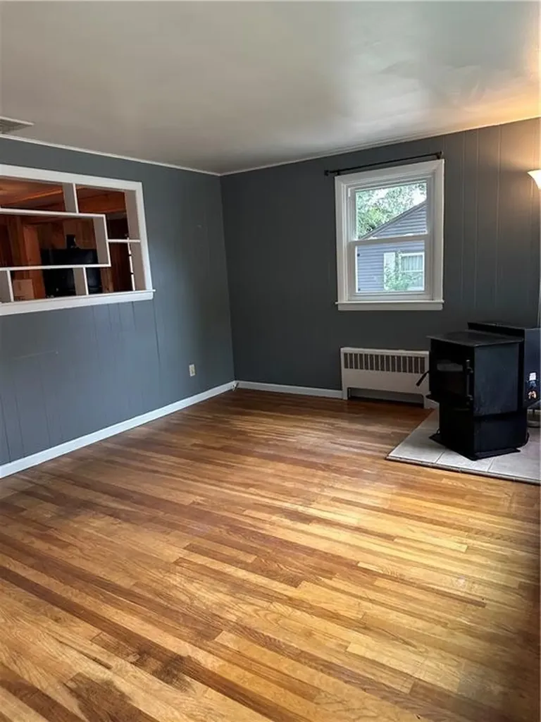 257 Sand Pond Road Warwick RI 02888