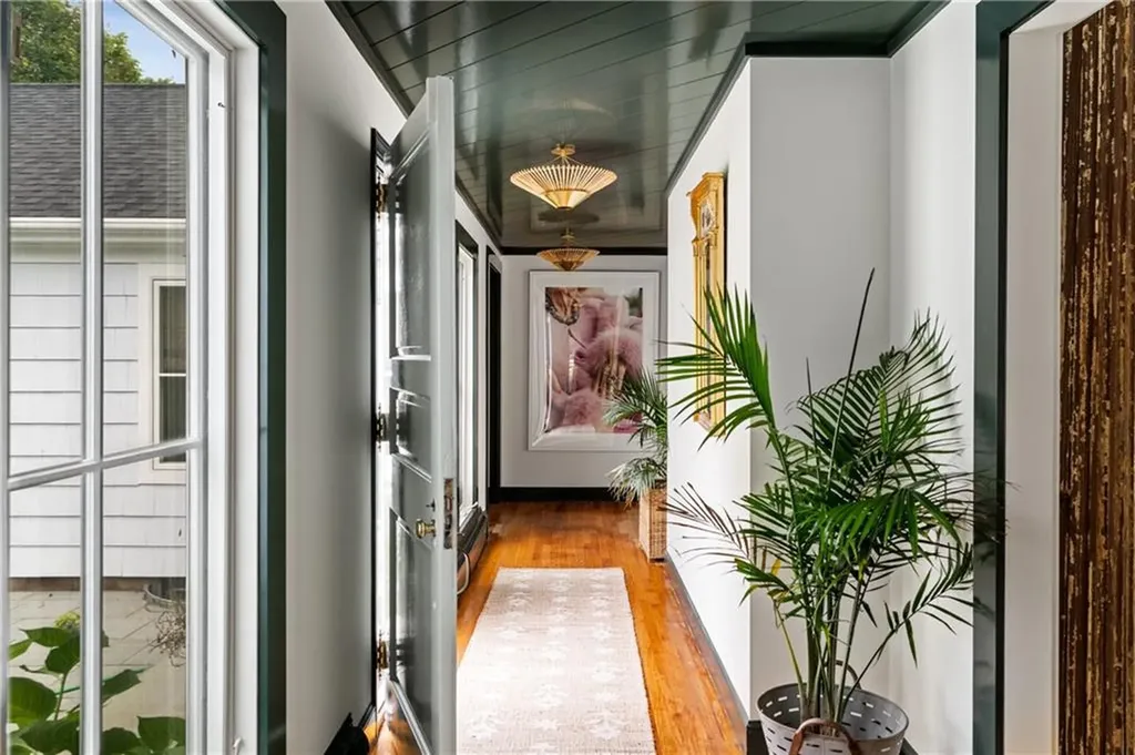 124 Harrison Avenue Newport RI 02840
