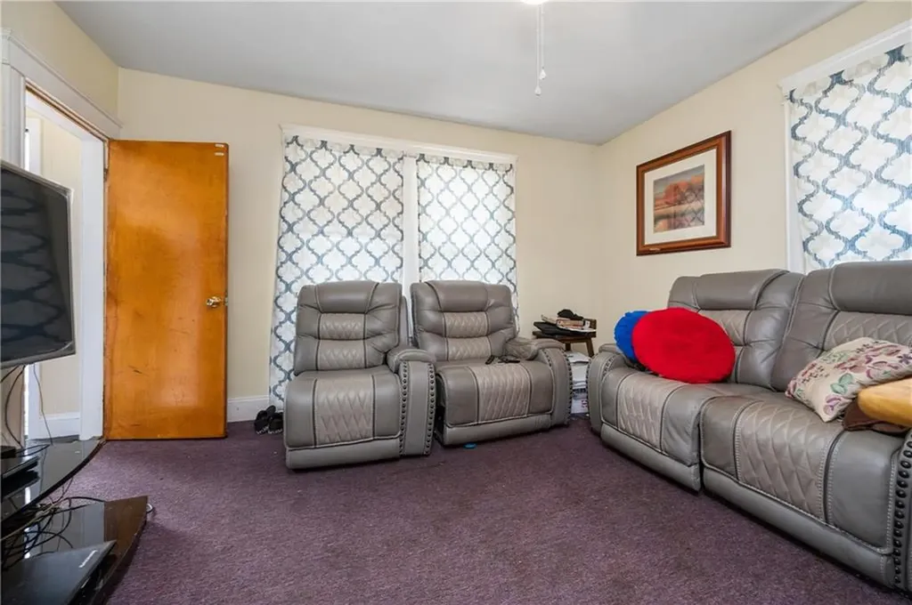 51 Mavis Street Pawtucket RI 02860