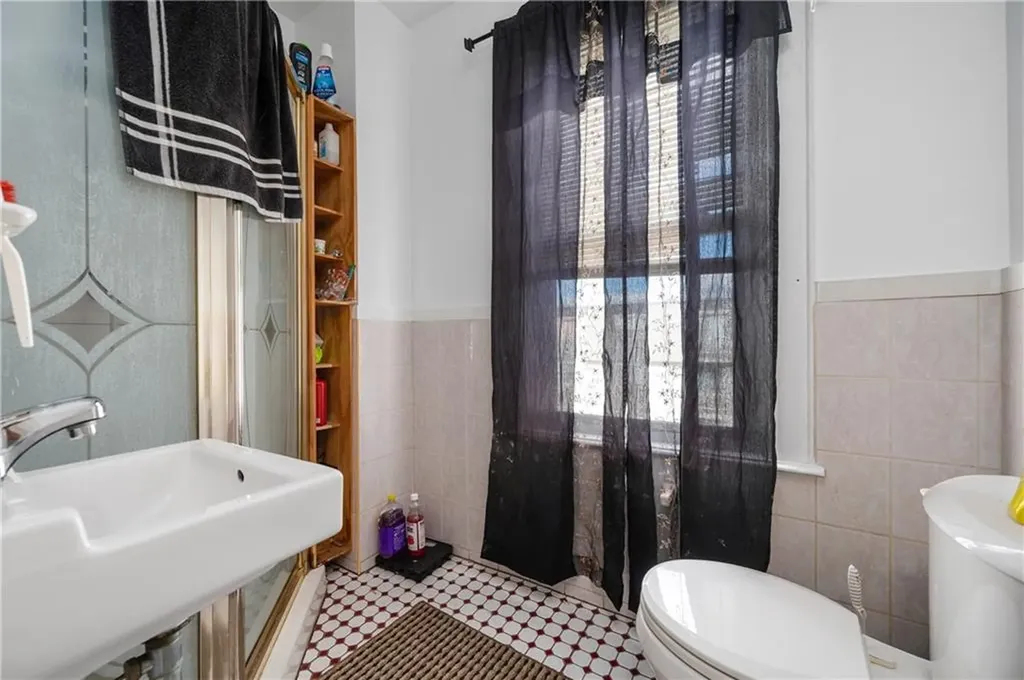 51 Mavis Street Pawtucket RI 02860