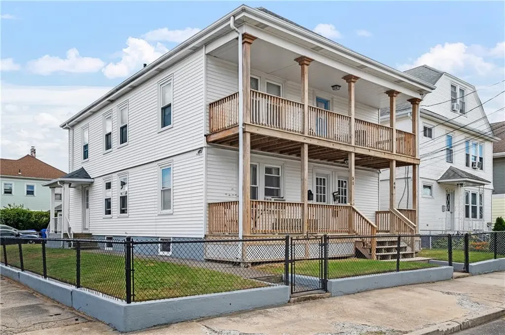 51 Mavis Street Pawtucket RI 02860