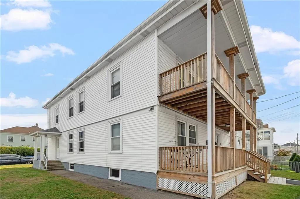 51 Mavis Street Pawtucket RI 02860