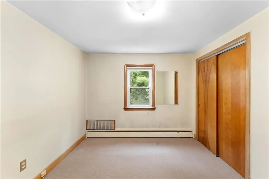 156 White Avenue Warwick RI 02889
