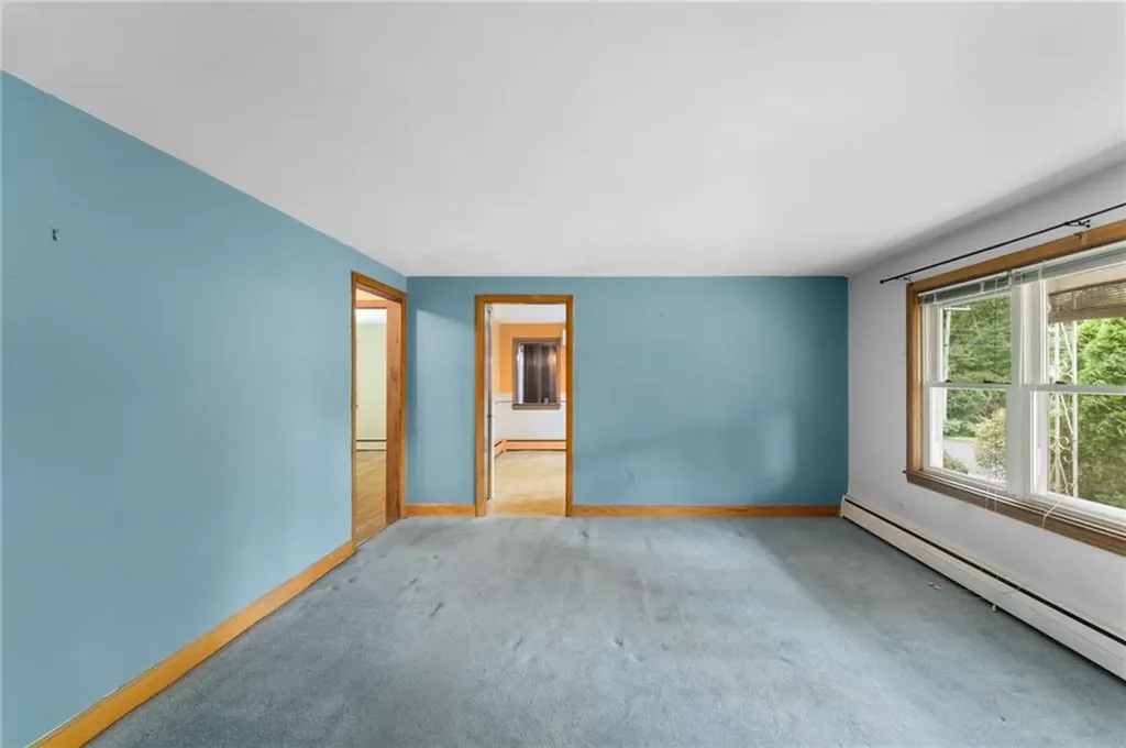 156 White Avenue Warwick RI 02889
