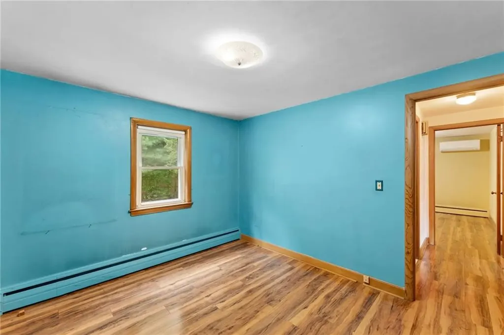156 White Avenue Warwick RI 02889