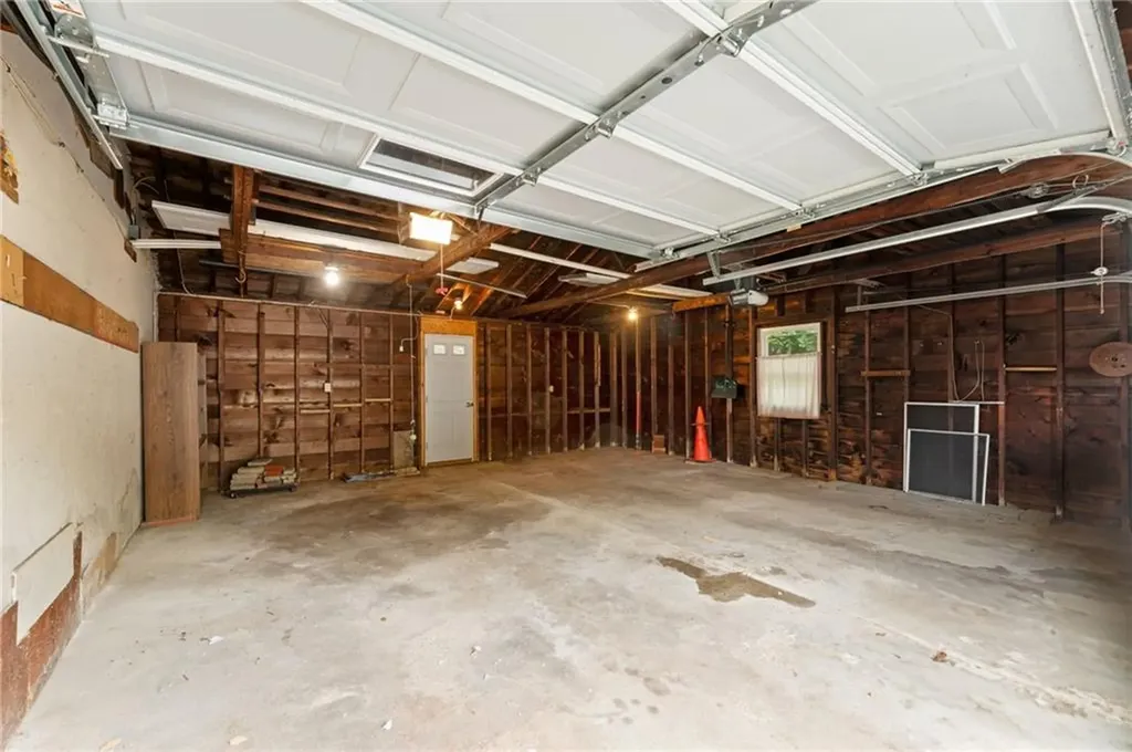 156 White Avenue Warwick RI 02889