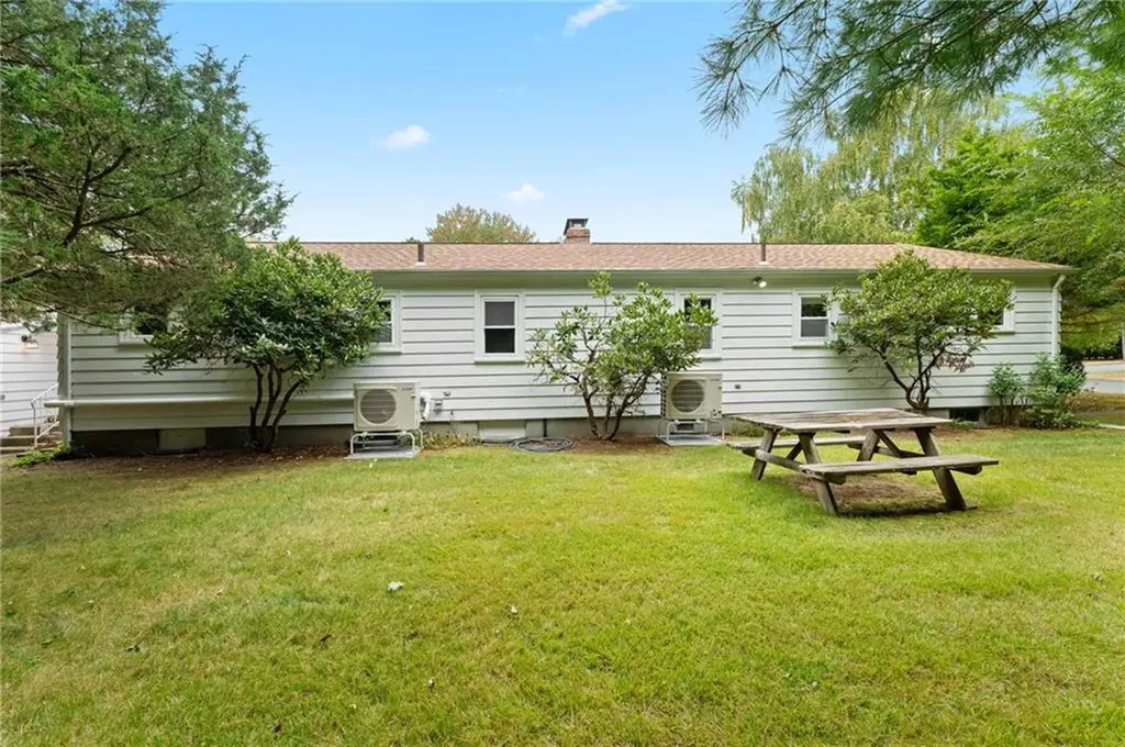 156 White Avenue Warwick RI 02889