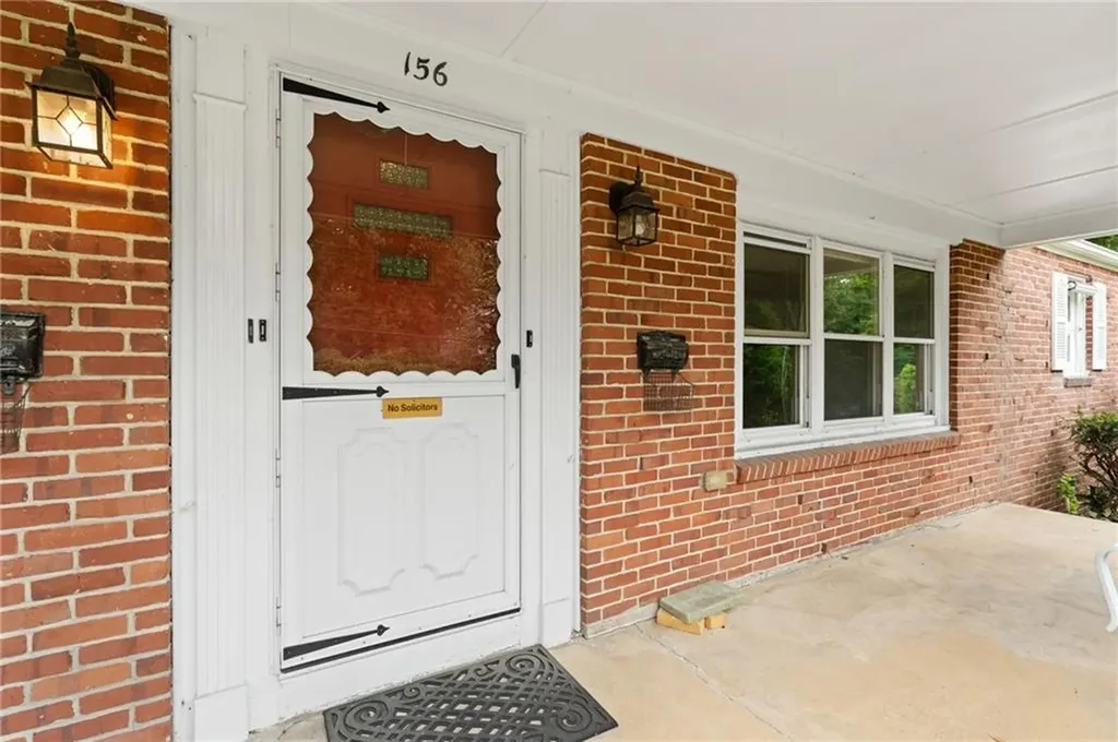 156 White Avenue Warwick RI 02889