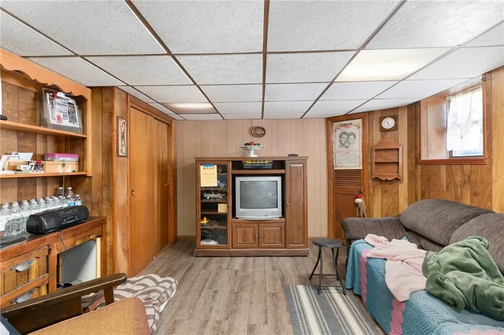 4 Harker Avenue Bristol RI 02809