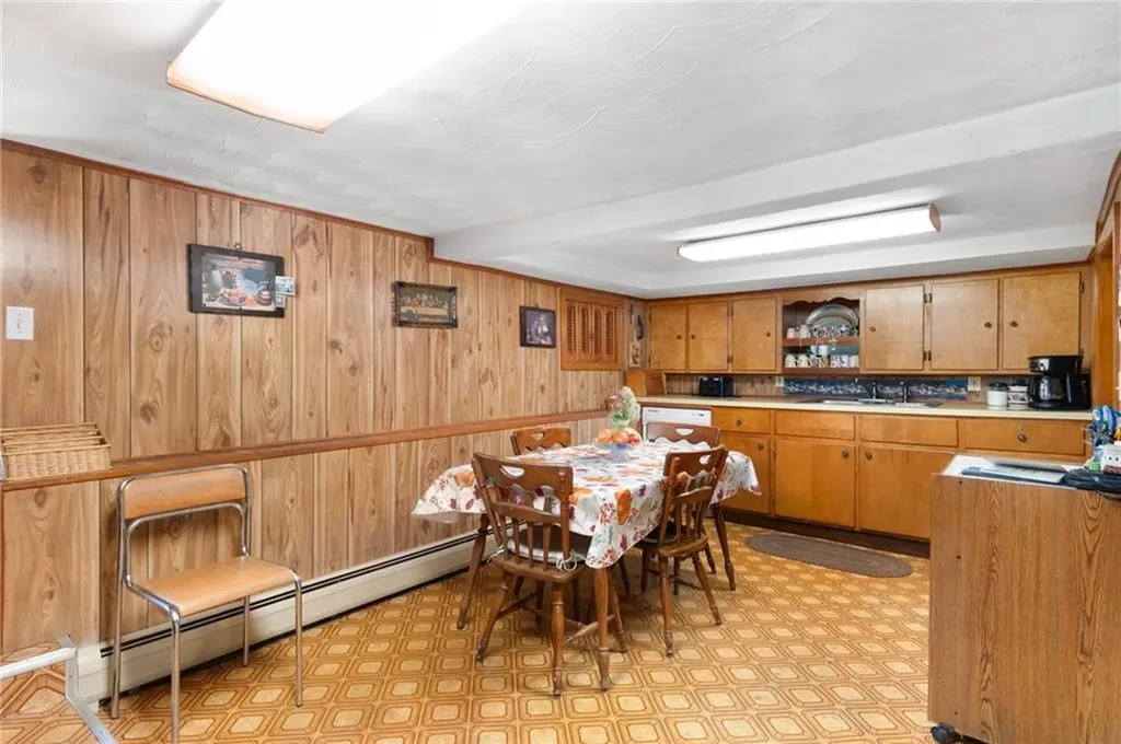 4 Harker Avenue Bristol RI 02809