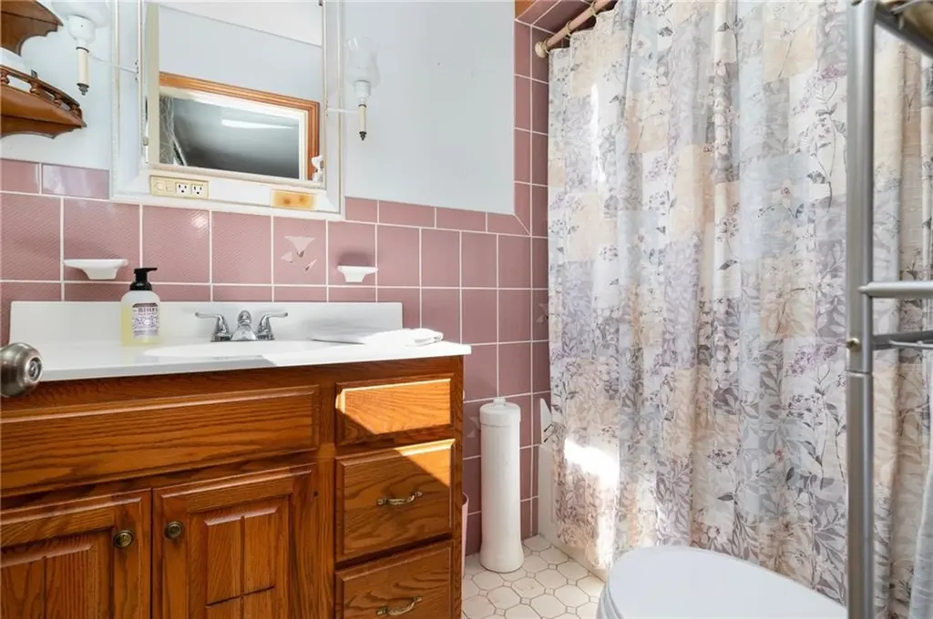 4 Harker Avenue Bristol RI 02809