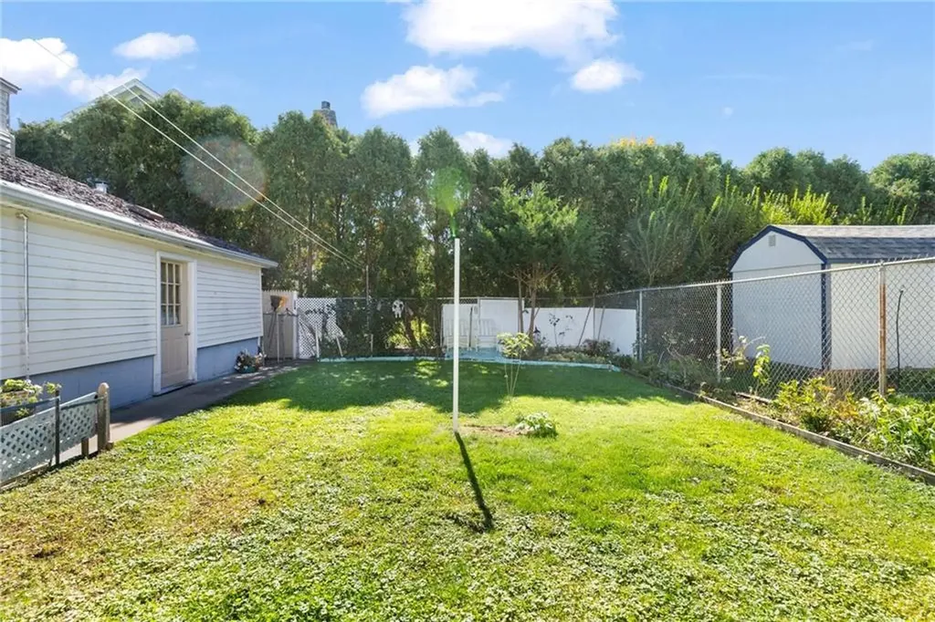 4 Harker Avenue Bristol RI 02809