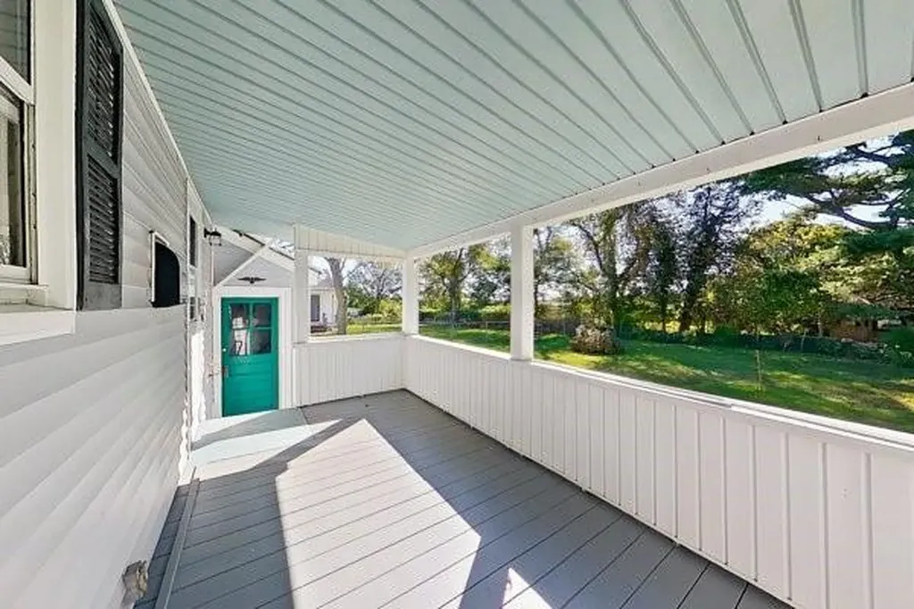 6 Jude Street Middletown RI 02842