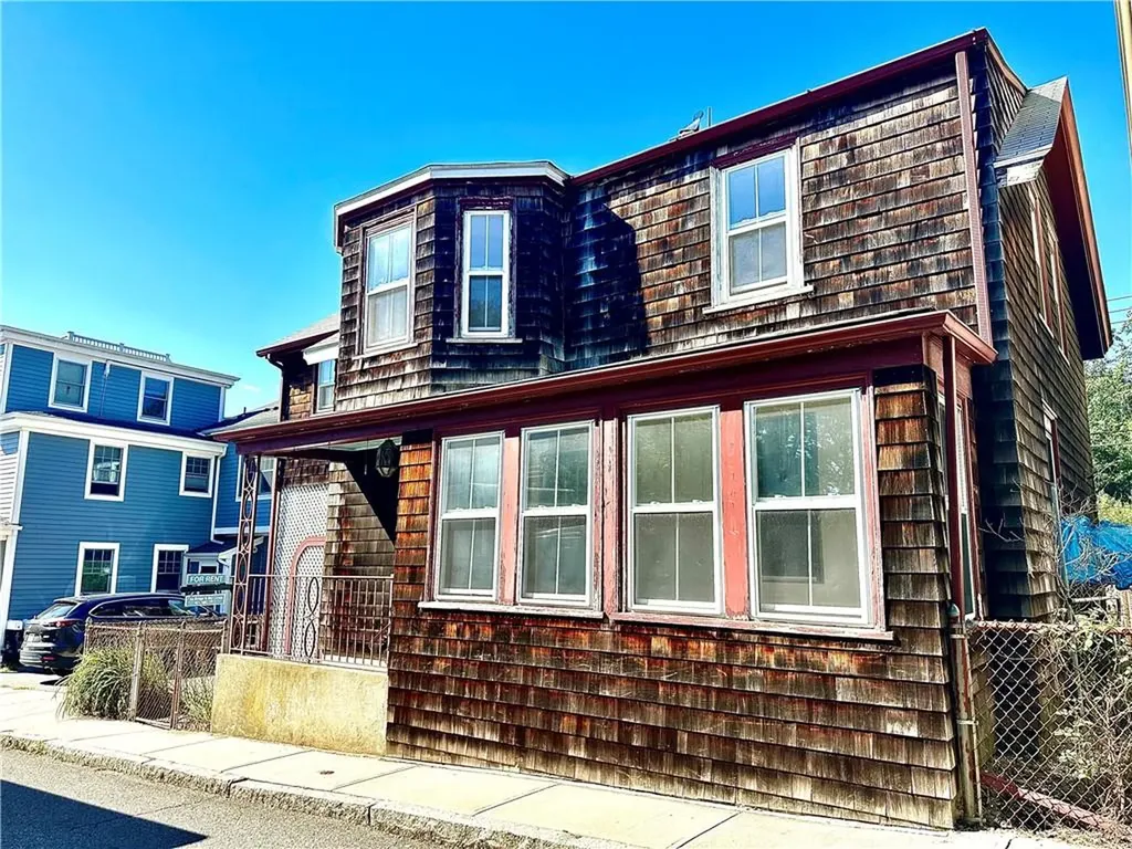 60 Dixon Street Newport RI 02840