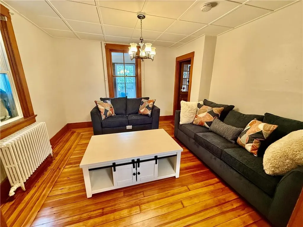 60 Dixon Street Newport RI 02840