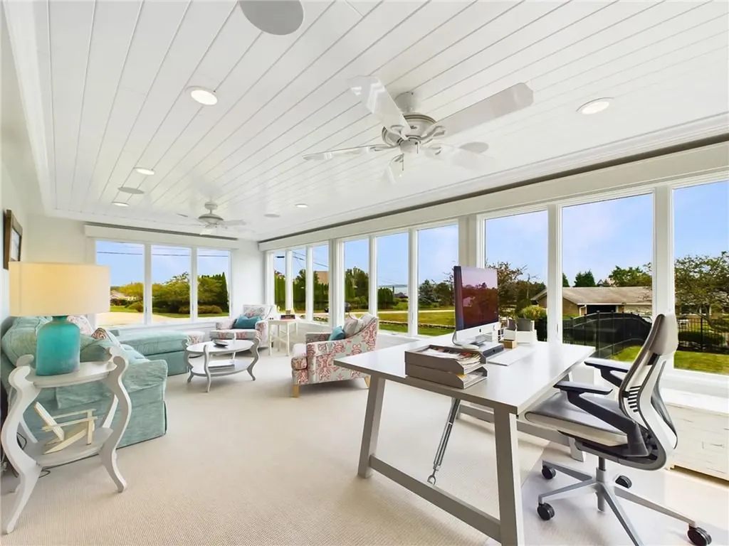 25 Anawan Drive Narragansett RI 02882