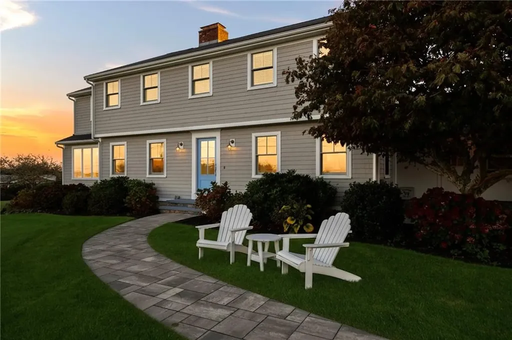 25 Anawan Drive Narragansett RI 02882
