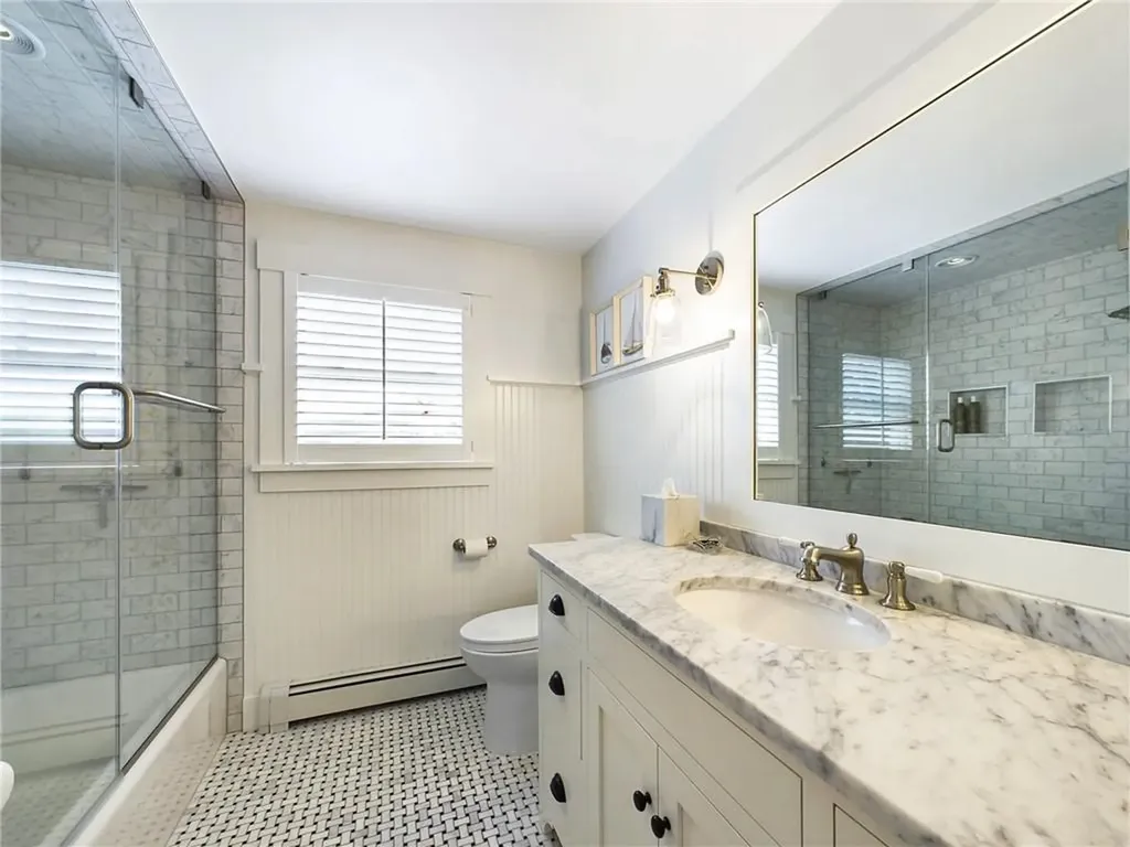 25 Anawan Drive Narragansett RI 02882