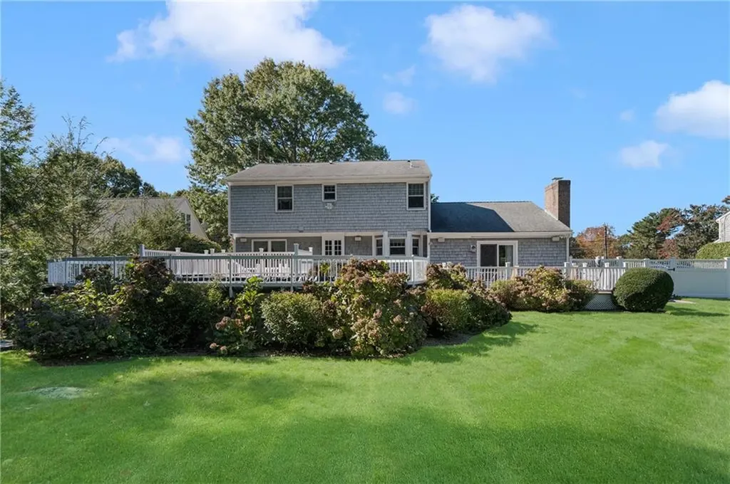 86 Washington Road Barrington RI 02806