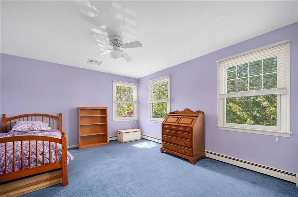 86 Washington Road Barrington RI 02806